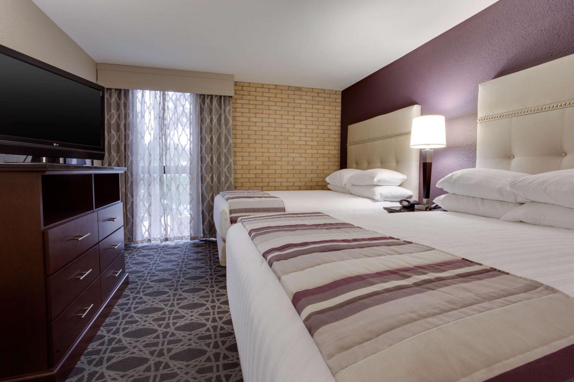 Drury Plaza Hotel San Antonio Airport المظهر الخارجي الصورة