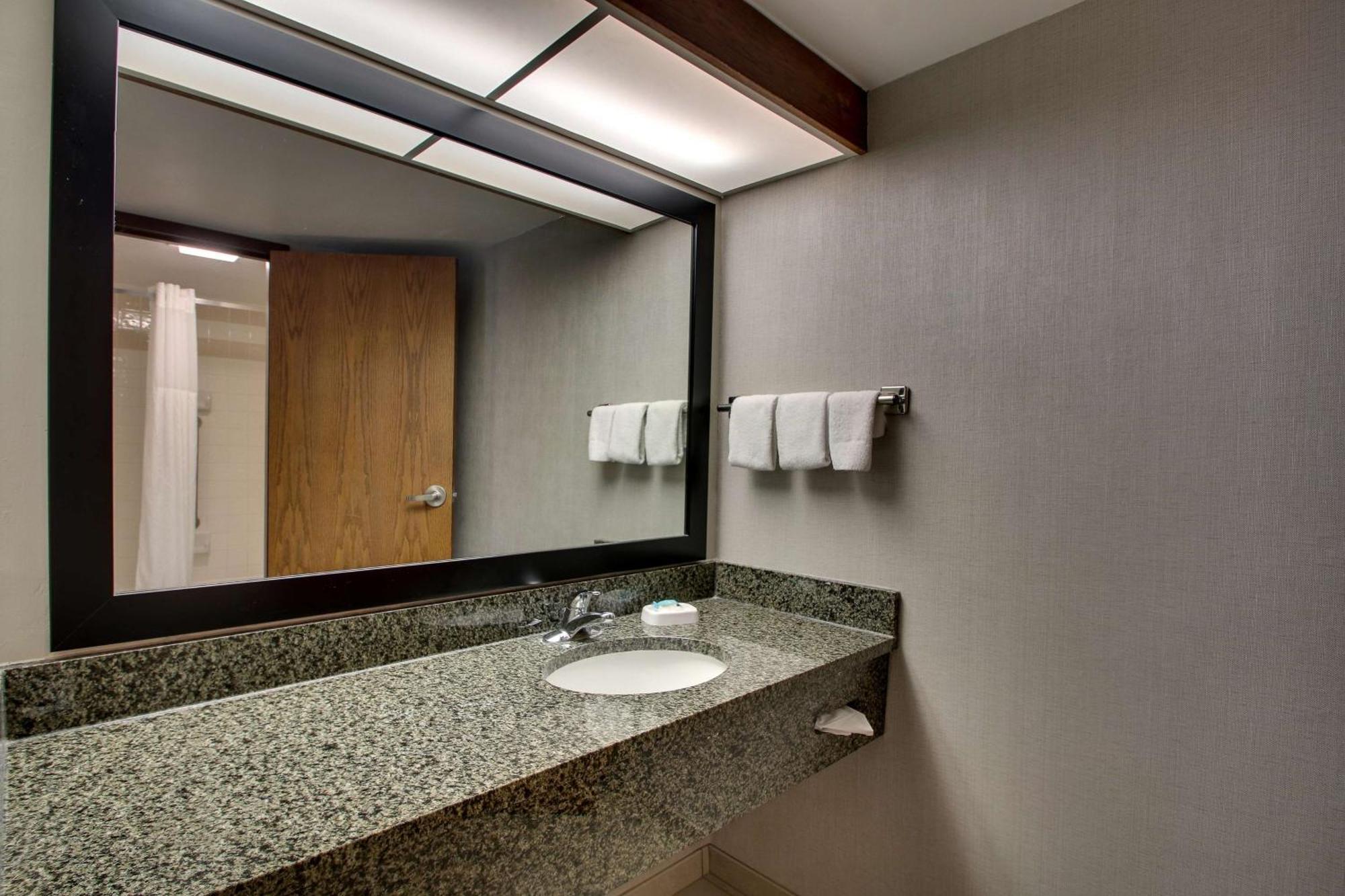 Drury Plaza Hotel San Antonio Airport المظهر الخارجي الصورة
